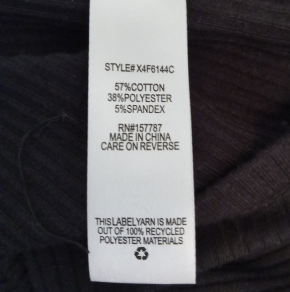 Black faux wrap blouse. XL nwt - Picture 6 of 6